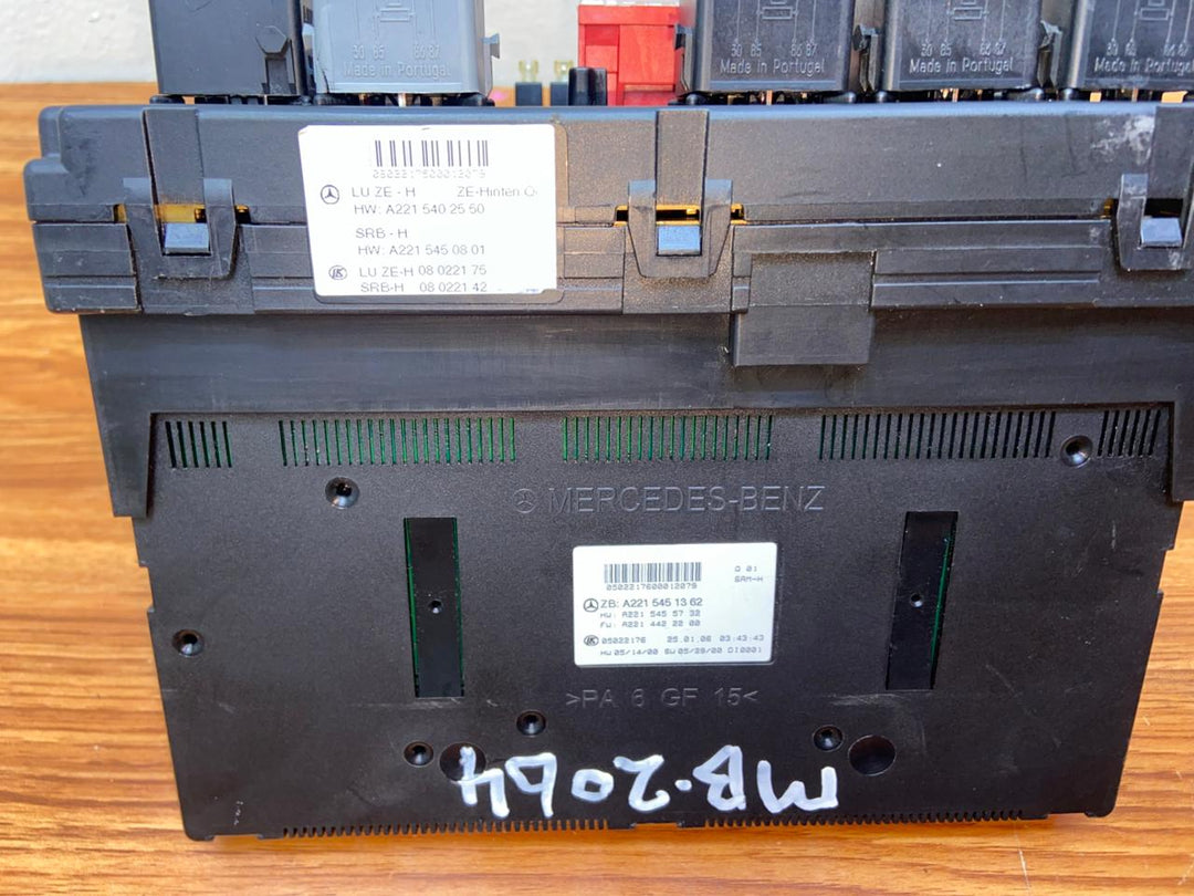 Mercedes-Benz S550 W221 Rear SAM Fuse Box Control Module A2215402550 A2215451362 OEM