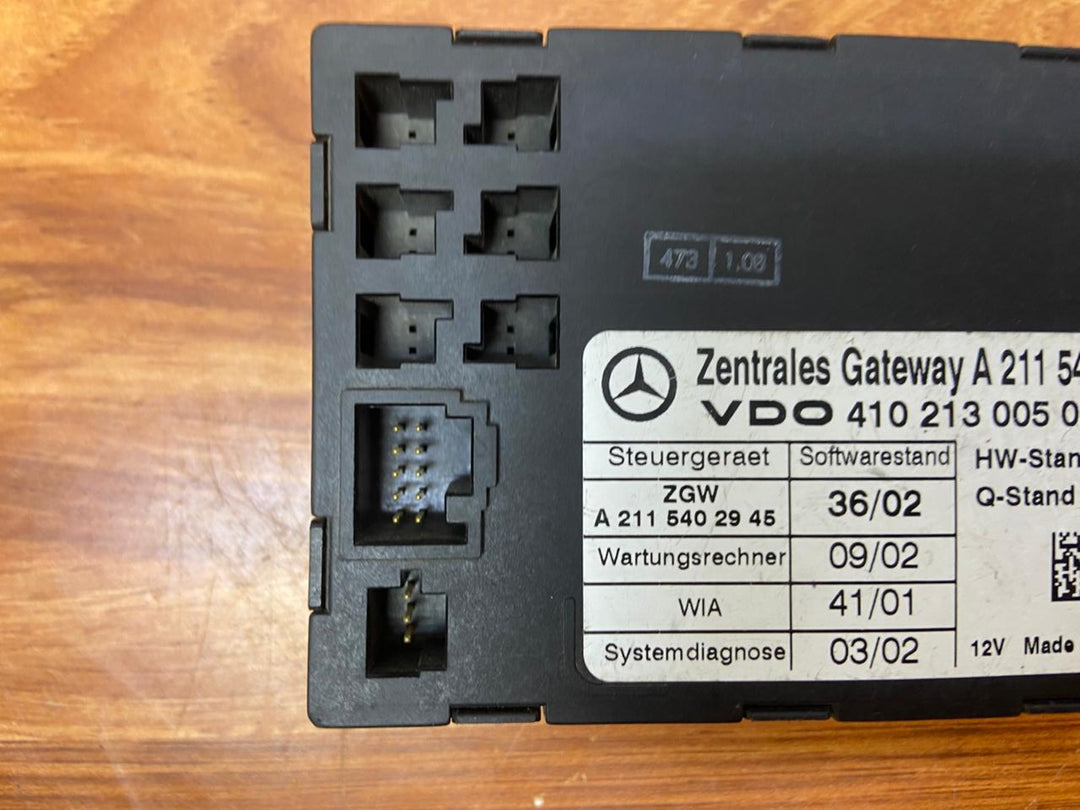 2003-2006 Mercedes-Benz E320 Central Gateway Control Module A2115402945 W211 OEM