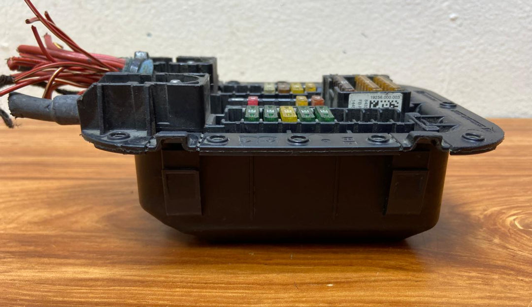 Mercedes-Benz C-Class W205 S-Class W222 Fuse Box A2225403150 OEM