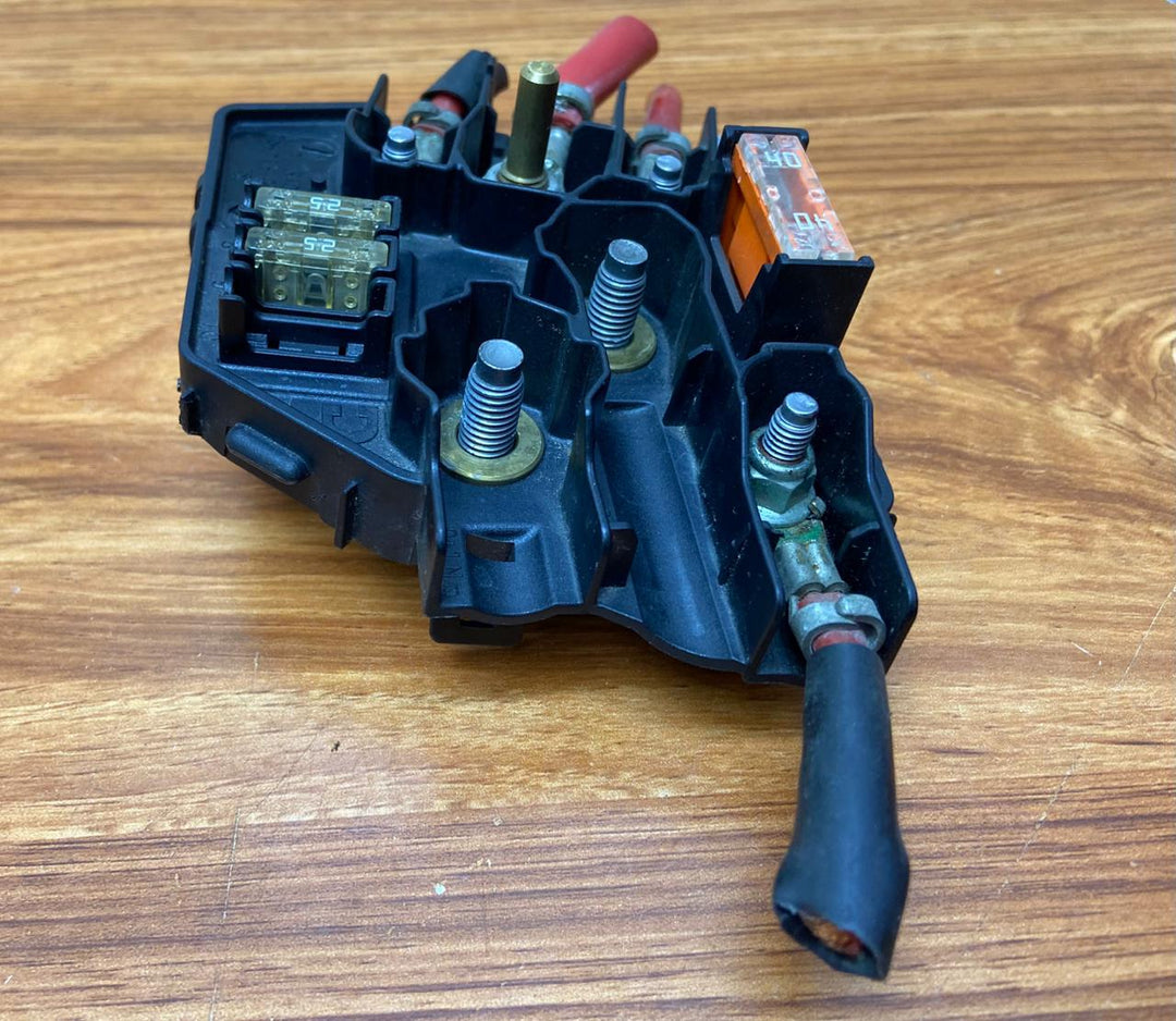 2007-2013 Mercedes-Benz S-Class Fuse Box A2215406850 S-Class W221 OEM