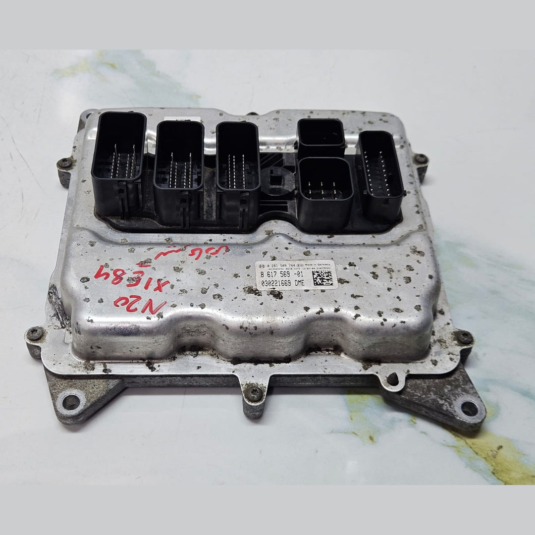 2012-2018 BMW X1 E84 N20 Manual Engine Control Module DME ECU ONLY 8617569 OEM USED