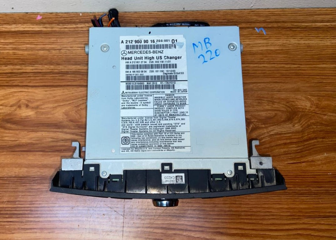 Mercedes-Benz Head Unit CD Player A2129009016 E-Class W212 OEM Radio Audio