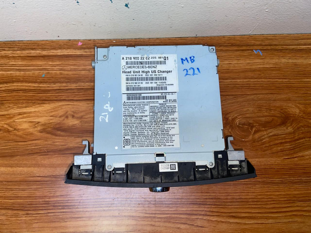 Mercedes-Benz Head Unit CD Player A2189002202 CLS-Class W218 OEM Radio Audio