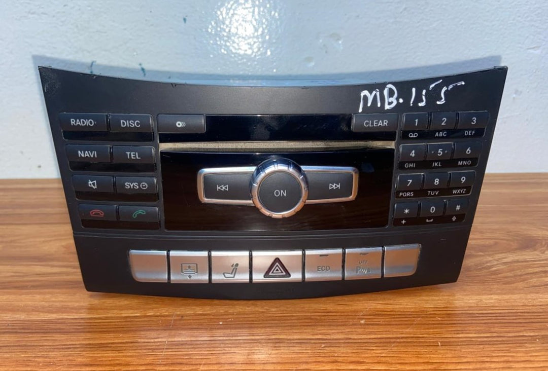Mercedes-Benz Head Unit CD Player A2129002423 E-Class W212 OEM Radio Audio
