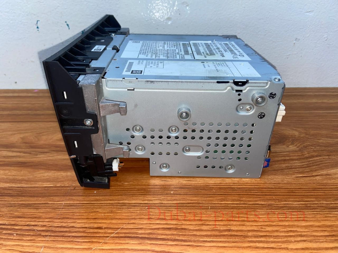 Mercedes-Benz Head Unit CD Player A2129008309 E-Class W212 OEM Radio Audio