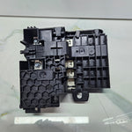 Load image into Gallery viewer, Genuine BMW 5 Series G30 G31 Power Distribution Box Rear 6822560 Brand New
