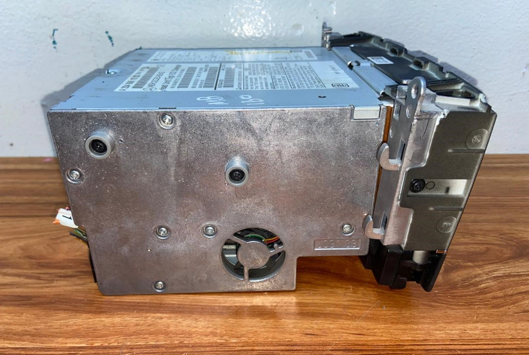 Mercedes-Benz Head Unit CD Player A2049061002 C-Class W204 OEM Radio Audio