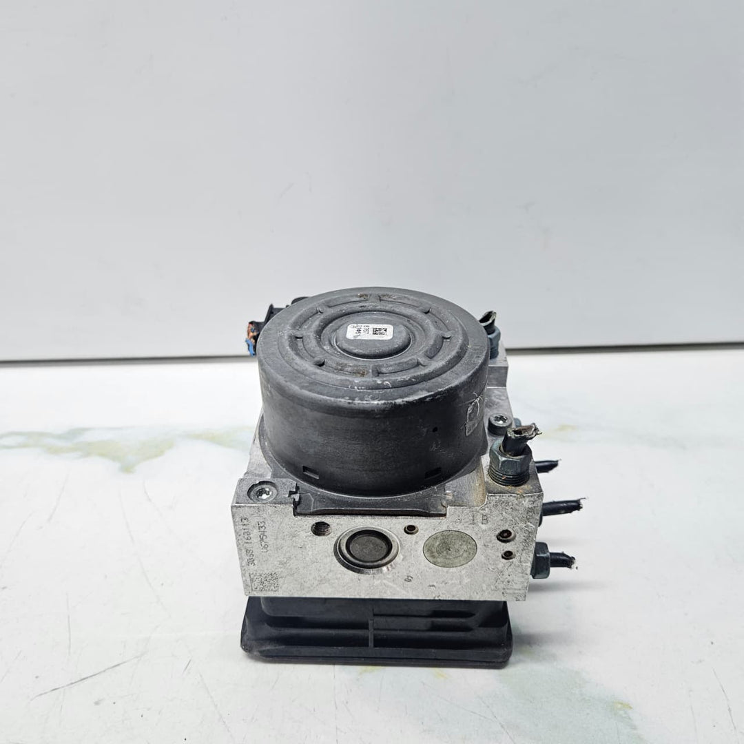2016-2017 BMW X1 F48 2 Series F45 F46 Gran Tourer ABS Pump Module 6877110 OEM