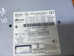 Bild in die Galerieansicht laden, Mercedes-Benz Head Unit CD Player A2049002013 C-Class W204 OEM Radio Audio