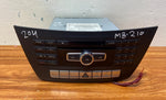 Bild in die Galerieansicht laden, Mercedes-Benz Head Unit CD Player A2049002013 C-Class W204 OEM Radio Audio