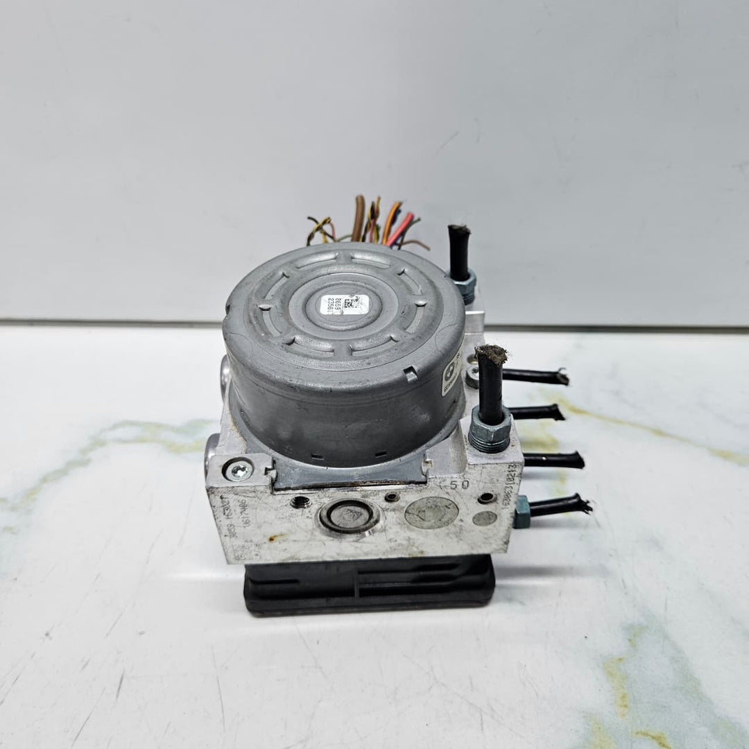 OEM BMW 3 Series F30 ABS Pump Assembly 6875561 OEM