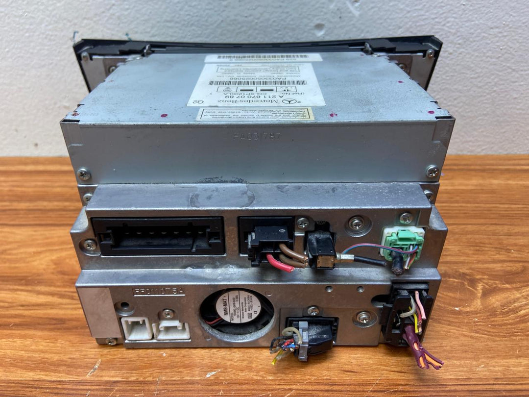 Mercedes-Benz Head Unit CD Player A2118700789 E-Class W211 OEM Radio Audio