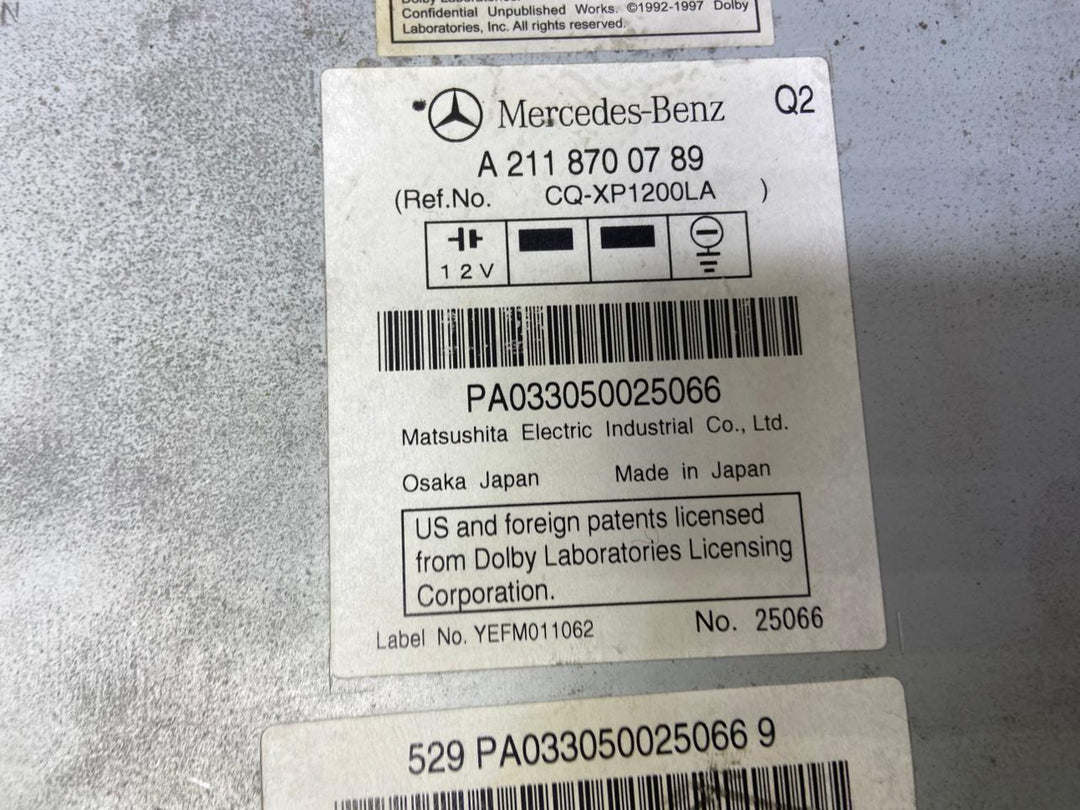 Mercedes-Benz Head Unit CD Player A2118700789 E-Class W211 OEM Radio Audio
