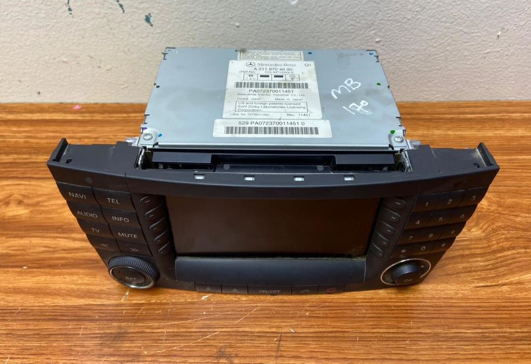 Mercedes-Benz Head Unit CD Player A2118704690 E-Class W211 OEM Radio Audio