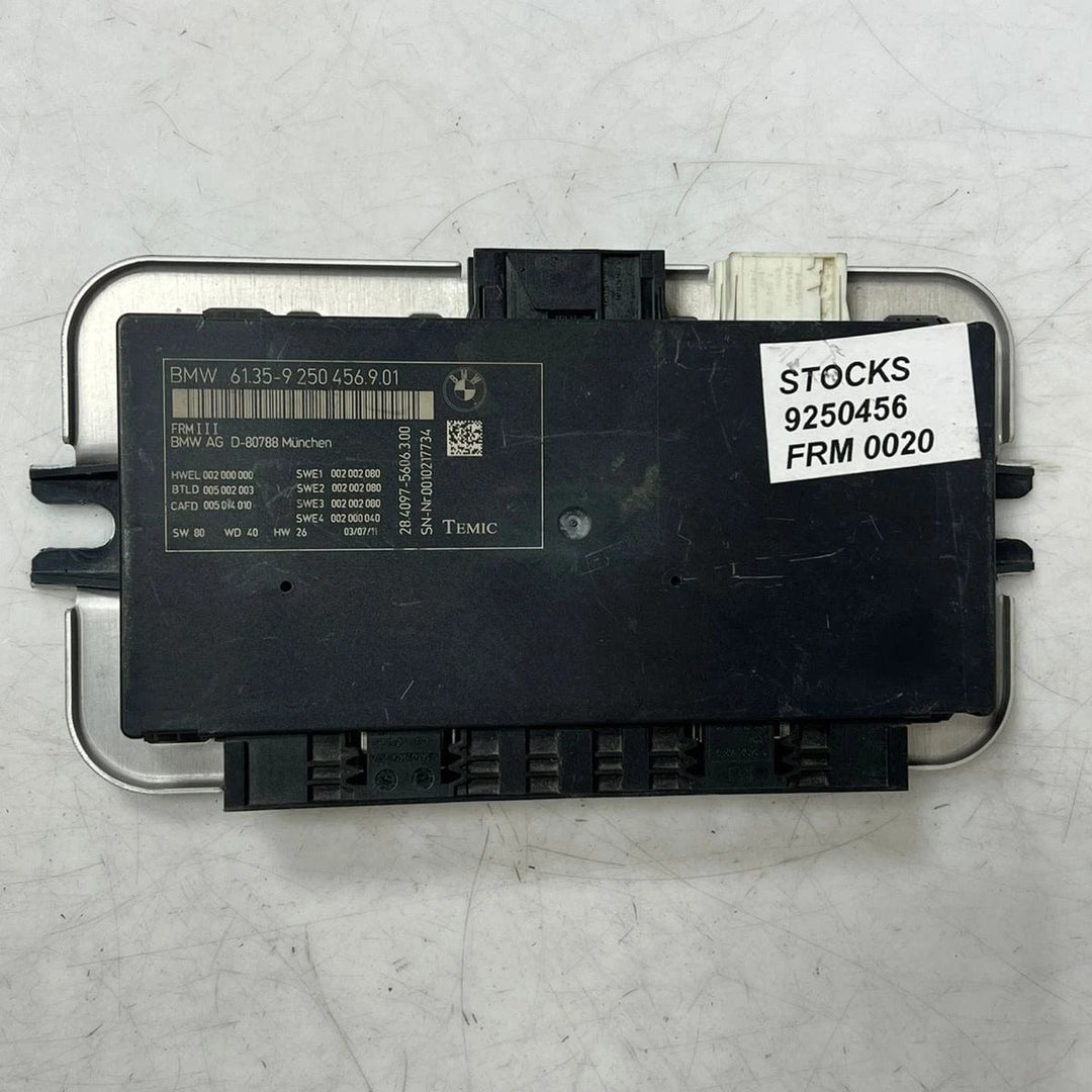 2011–2015 BMW F10 F12 F07 550i 535i Footwell Light Control Module FRM3 (9250456) – OEM