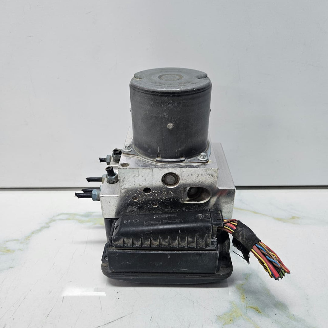 2010-2013 BMW 5 Series F10 F11 ABS PUMP ASSEMBLY ABS Control Module 6852808