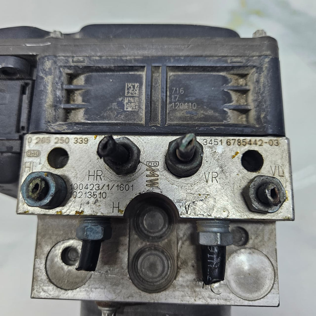 2010-2016 BMW 5 Series F10 F11 528i ABS Hydraulic Pump 6797045