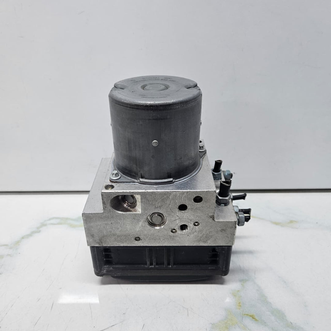 2010-2016 BMW 5 Series F10 F11 528i ABS Hydraulic Pump 6797045