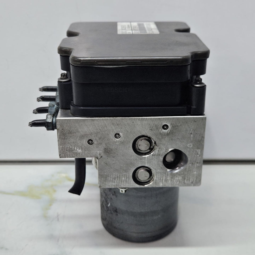 2013-2018 BMW X5 F15 Abs Brake Pump Module 6870759 OEM USED