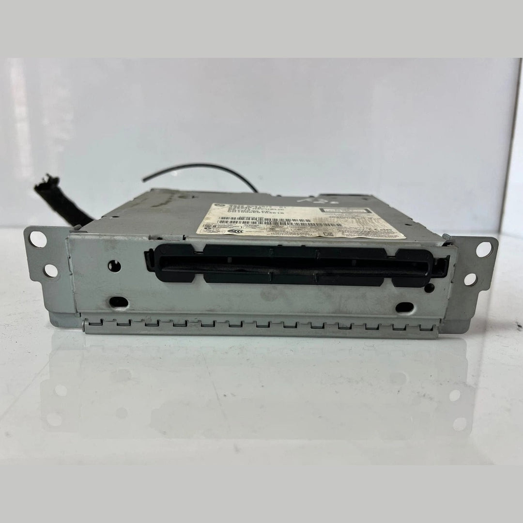 BMW 1 Series F20 F21, 2 Series F22, 3 Series F30 Radio Navigation Head Unit (9341077) – OEM
