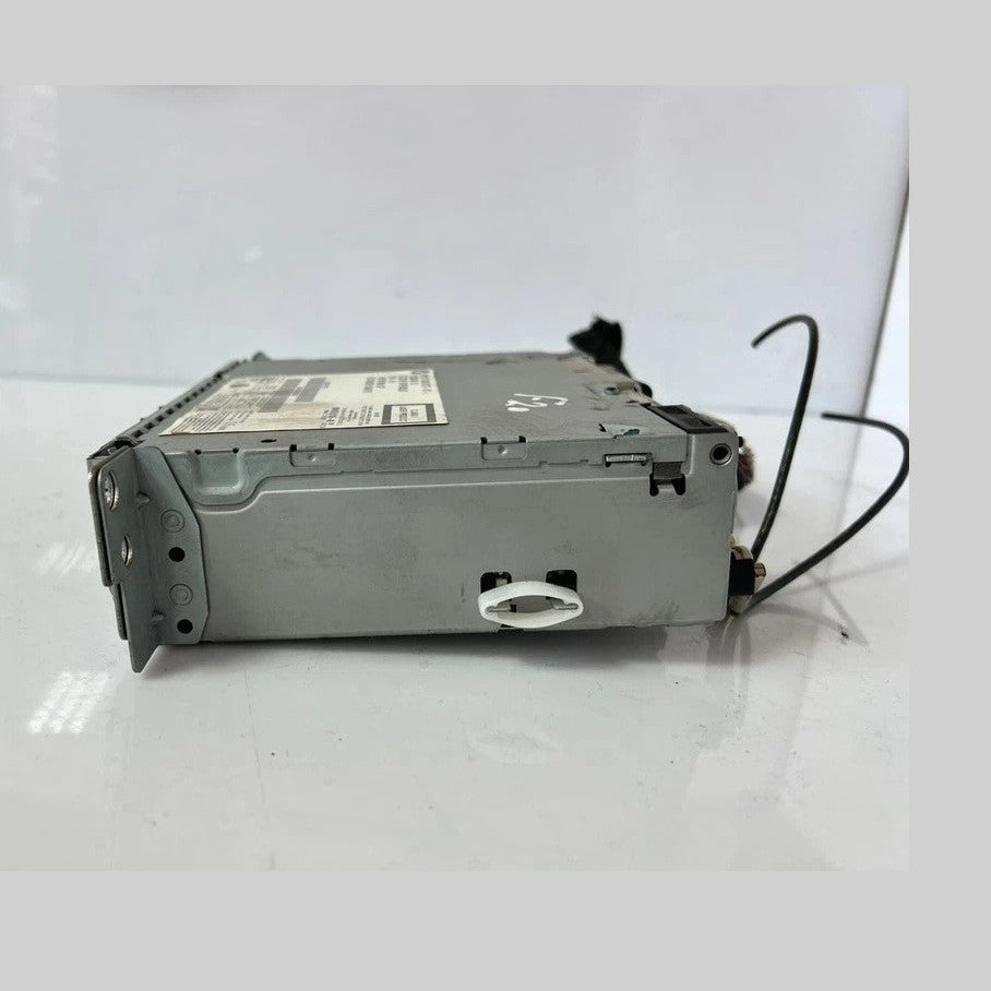 BMW 1 Series F20 F21, 2 Series F22, 3 Series F30 Radio Navigation Head Unit (9341077) – OEM
