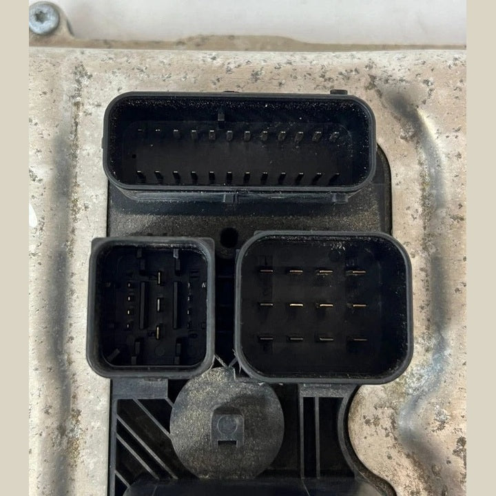 2015 BMW N20 F30 520i Engine Control Unit ECU Set DME + FEM + 1 Key (8606777) – OEM