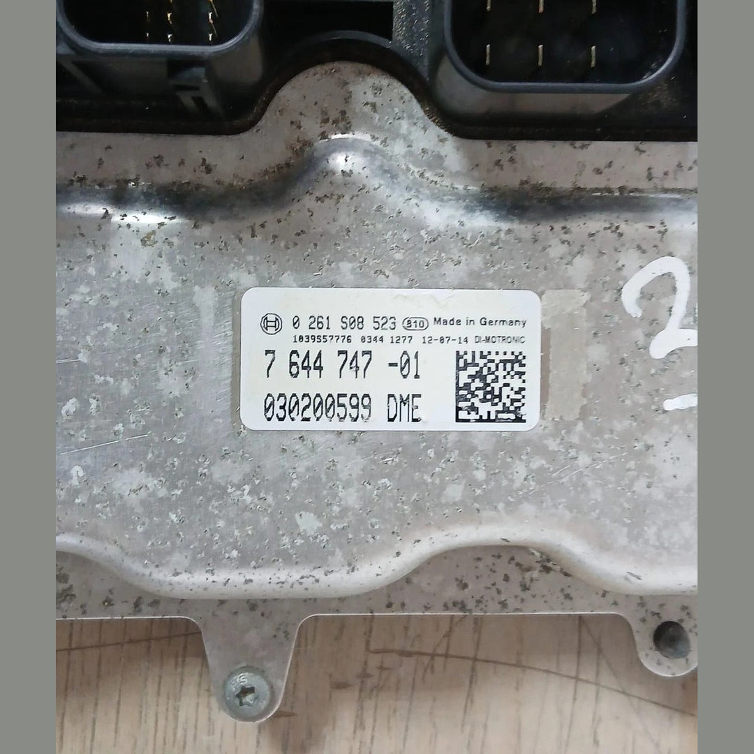 2012–2013 BMW 520i F10 N20 Engine Control Unit ECU Set DME + CAS + Key (7644747) – OEM