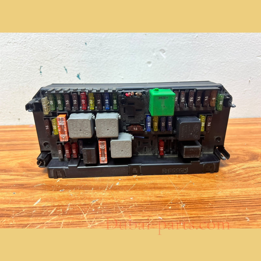 Mercedes-Benz W212 W204 Front SAM Module Relay Fuse Box A2045455501 OEM