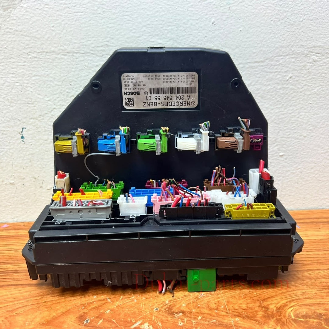 Mercedes-Benz W212 W204 Front SAM Module Relay Fuse Box A2045455501 OEM