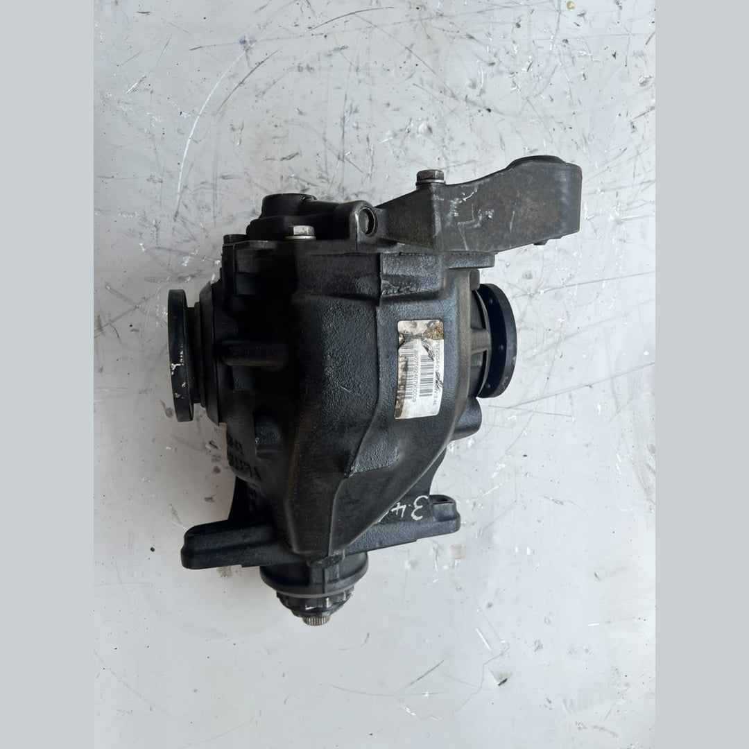2007–2013 BMW 135i 335i E90 E92 E93 E82 E87 E88 Rear Differential 3.46 Ratio (7572054) – OEM