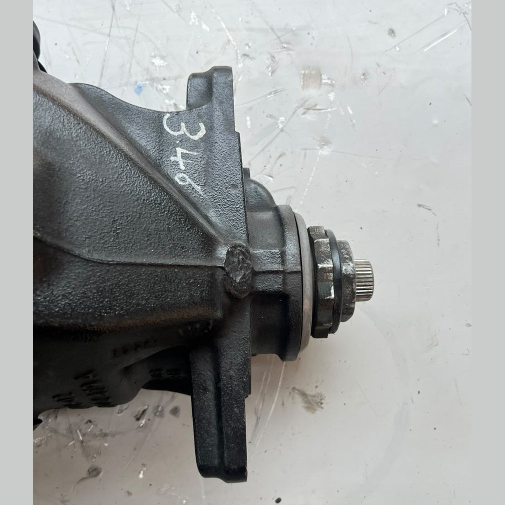 2007–2013 BMW 135i 335i E90 E92 E93 E82 E87 E88 Rear Differential 3.46 Ratio (7572054) – OEM