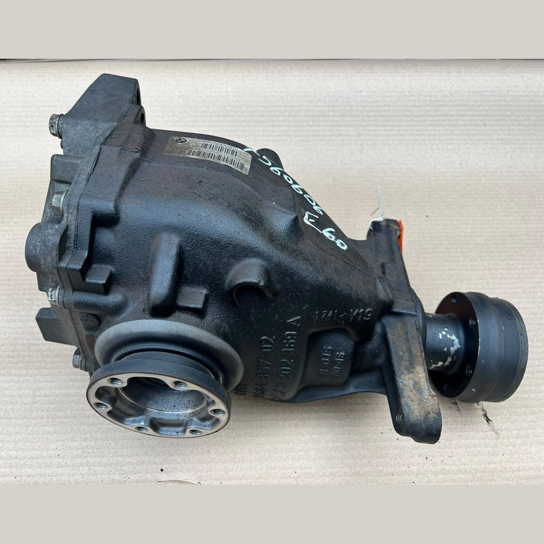 2004–2010 BMW E60 E61 525i E63 E64 630i Rear Differential 3.91 Ratio (7560606) – OEM