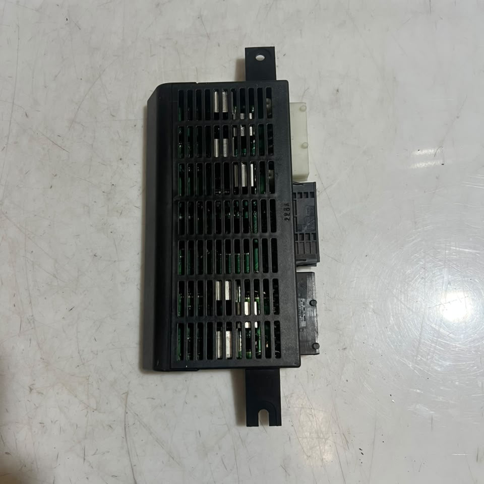 2000–2003 BMW E38 E39 E53 X5 M5 Lighting Control Module LCM III (6961141) – OEM