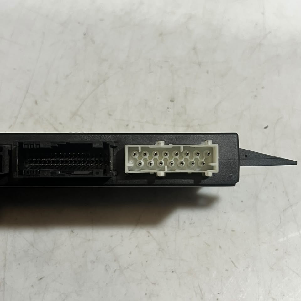 2000–2003 BMW E38 E39 E53 X5 M5 Lighting Control Module LCM III (6961141) – OEM