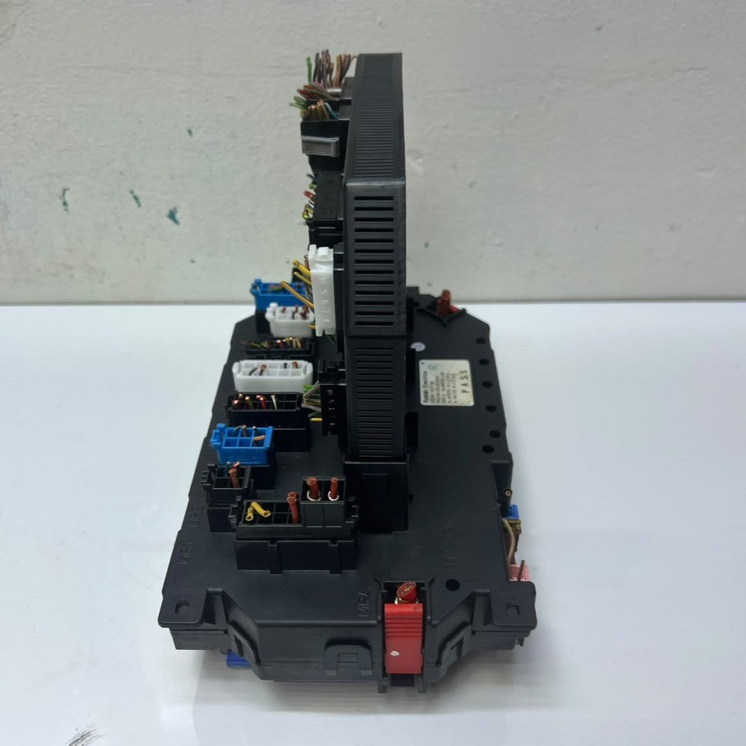 Mercedes-Benz W221 S-Class Front Fuse Box SAM Control Module A2219007102 OEM