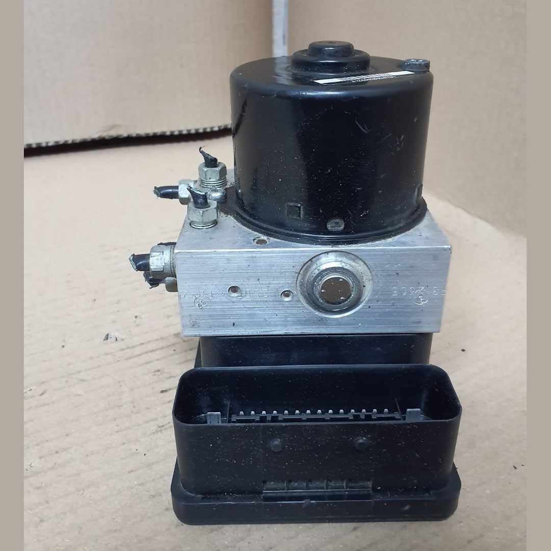 BMW 3 Series E90 E91 ABS DSC Pump Unit Module 6784764 OEM