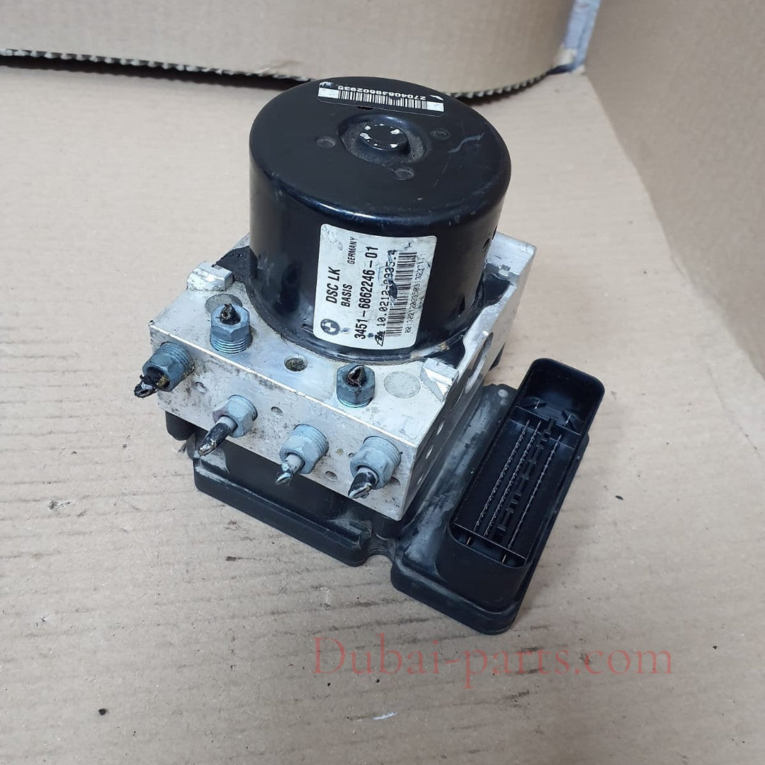 2013 BMW F30 320i DSC Hydraulic ABS Pump Control Module (6862246) – OEM