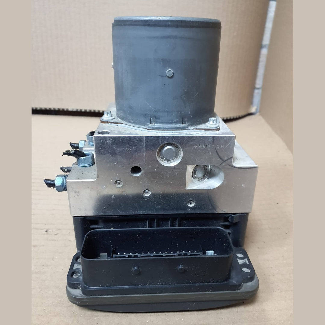 2010–2016 BMW 5 Series F10 F11 DSC ABS Hydraulic Brake Pump Control Unit (6852811) – OEM