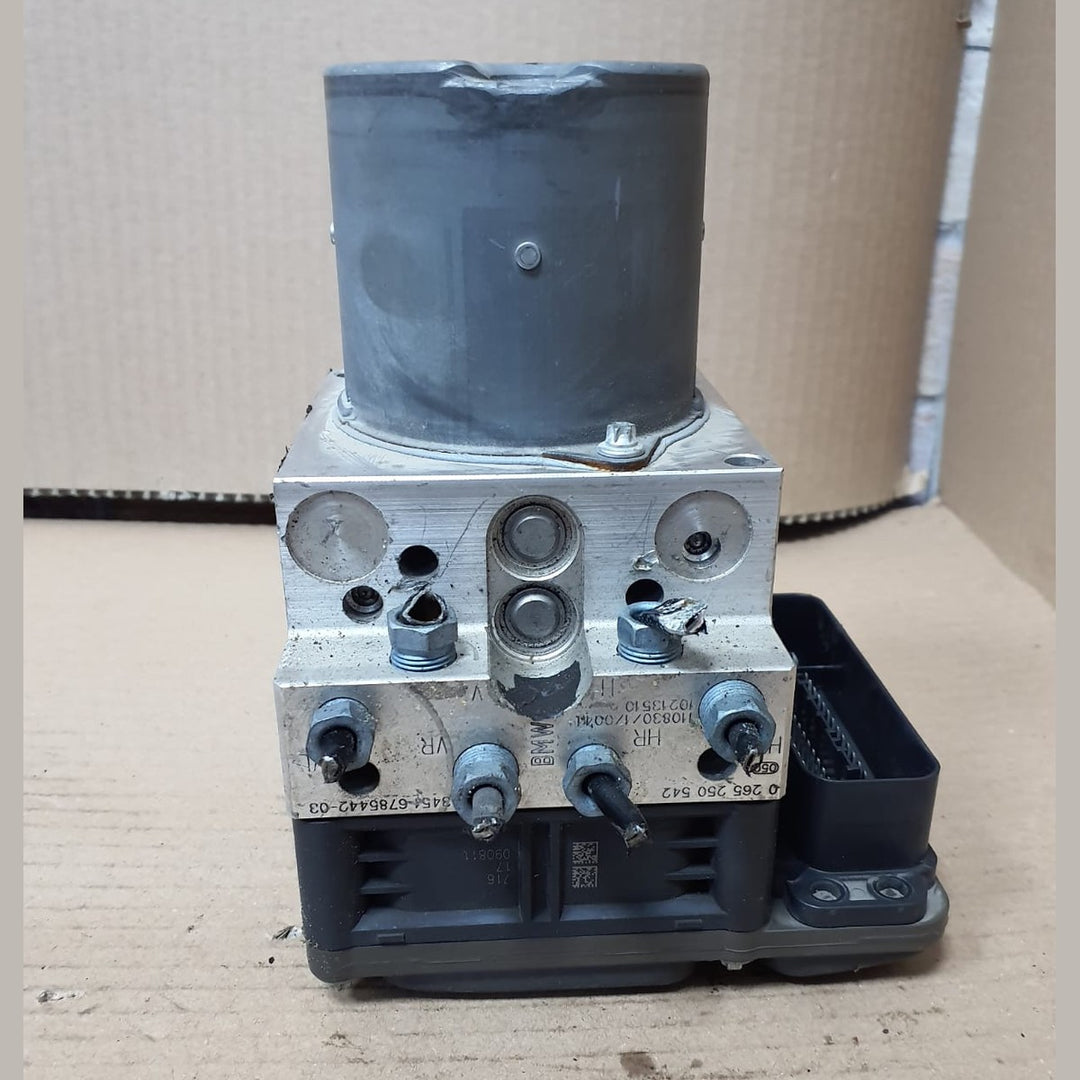 2010–2016 BMW 5 Series F10 F11 DSC ABS Hydraulic Brake Pump Control Unit (6852811) – OEM