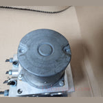 Bild in die Galerieansicht laden, 2010–2016 BMW 5 Series F10 F11 535i ABS Hydraulic Unit Brake Pump (6858406) – OEM