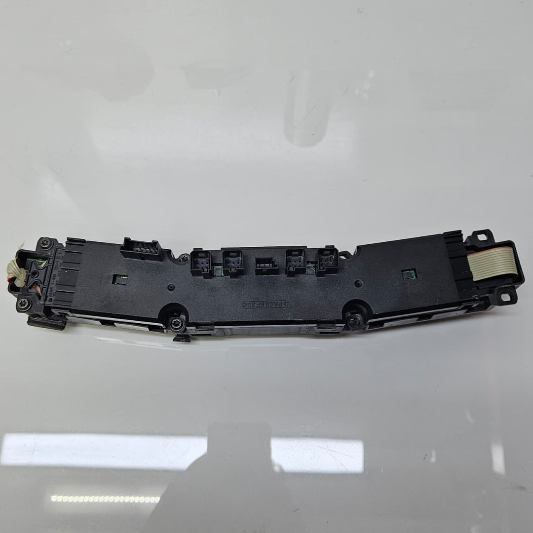 A2208216851-1998-2005 Mercedes-Benz S500 S430 Hazard Warning Light Switch