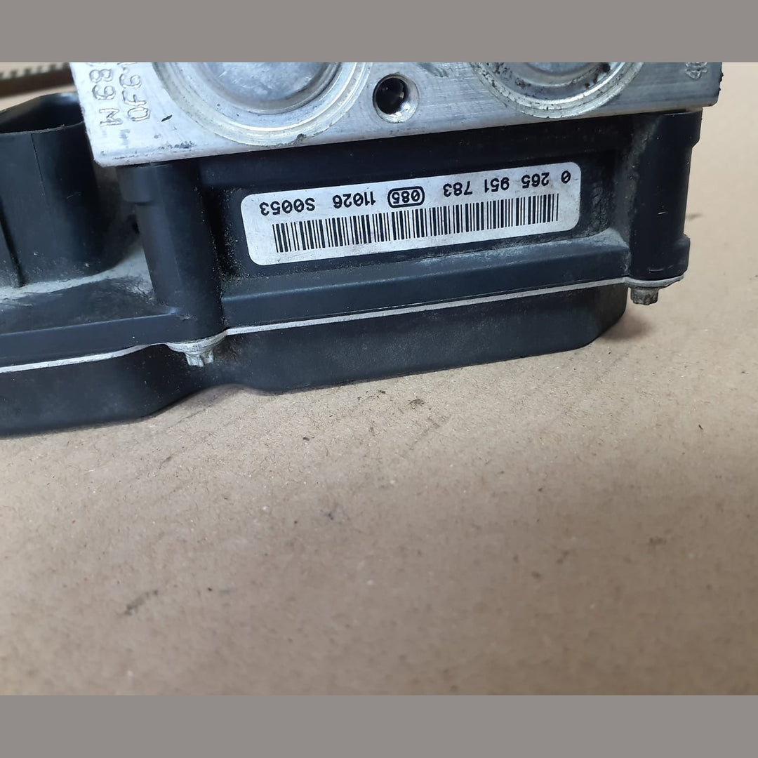 BMW X1 E84 ABS DSC Hydraulic Pump & Control Module (6850226) – OEM