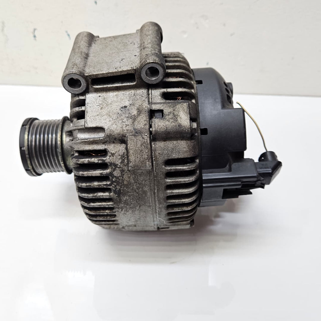 A6421540402-2009 Mercedes-Benz ML350 E320 X164 W164 W204 Alternator OEM