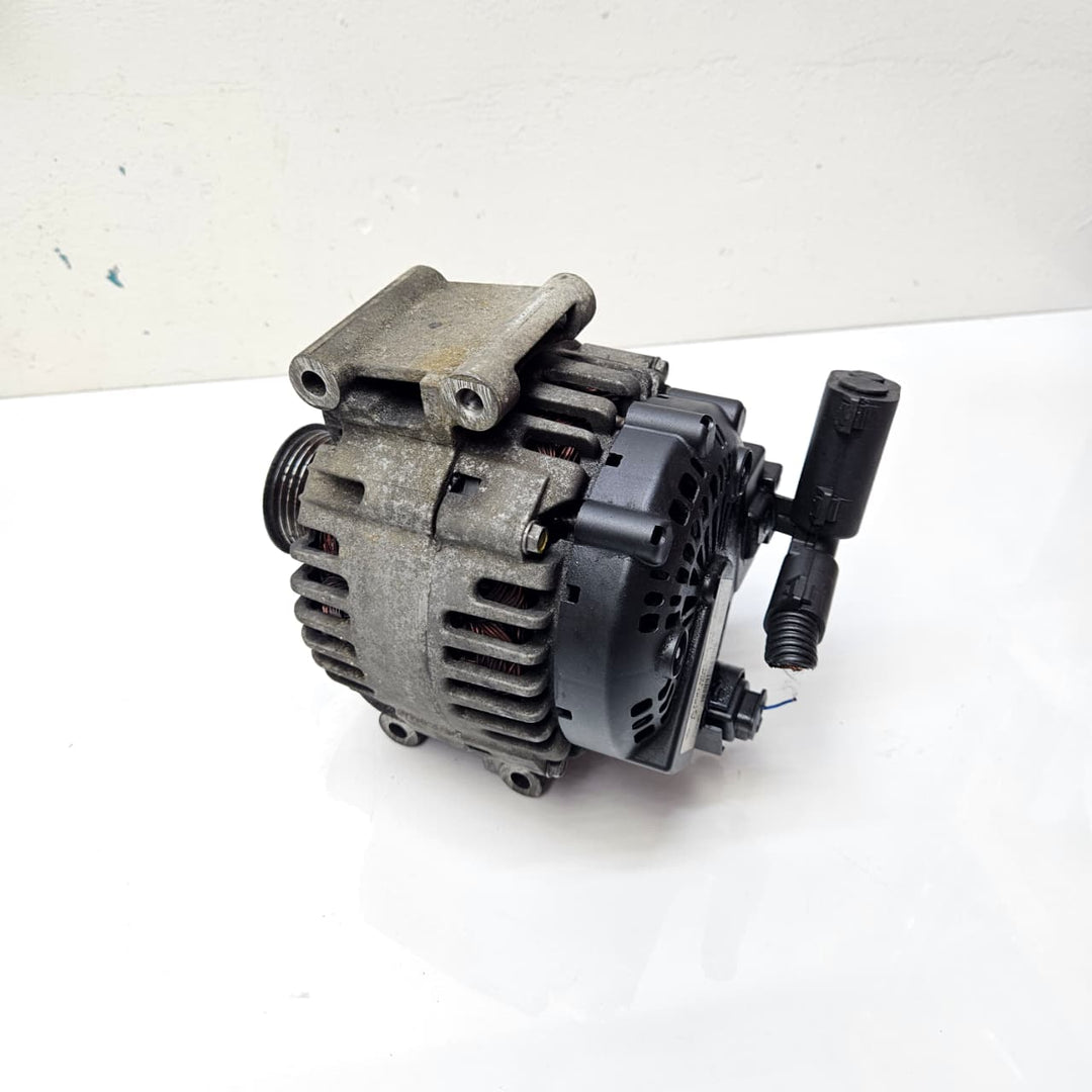 A0009060401-2010-2015 Mercedes-Benz C200 OM651.911 Engine Alternator