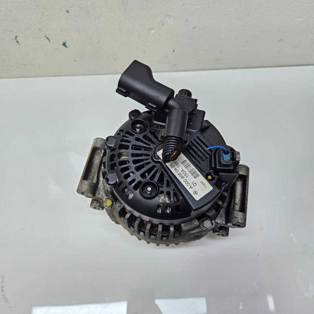 A0009060401-2010-2015 Mercedes-Benz C200 OM651.911 Engine Alternator