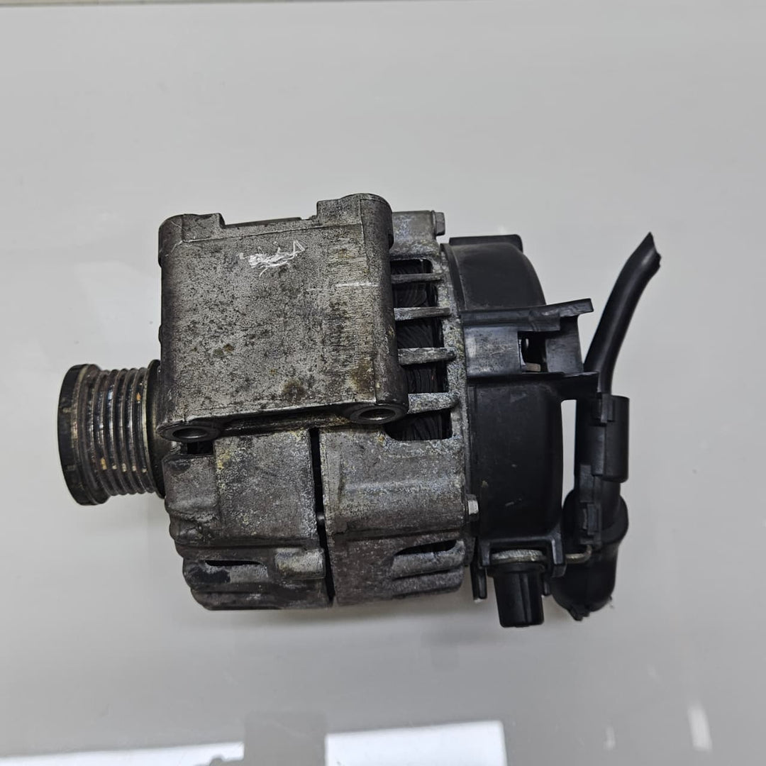 A0131546802-2012-2016 Mercedes-Benz E250 GLE300d Vito Sprinter Alternator