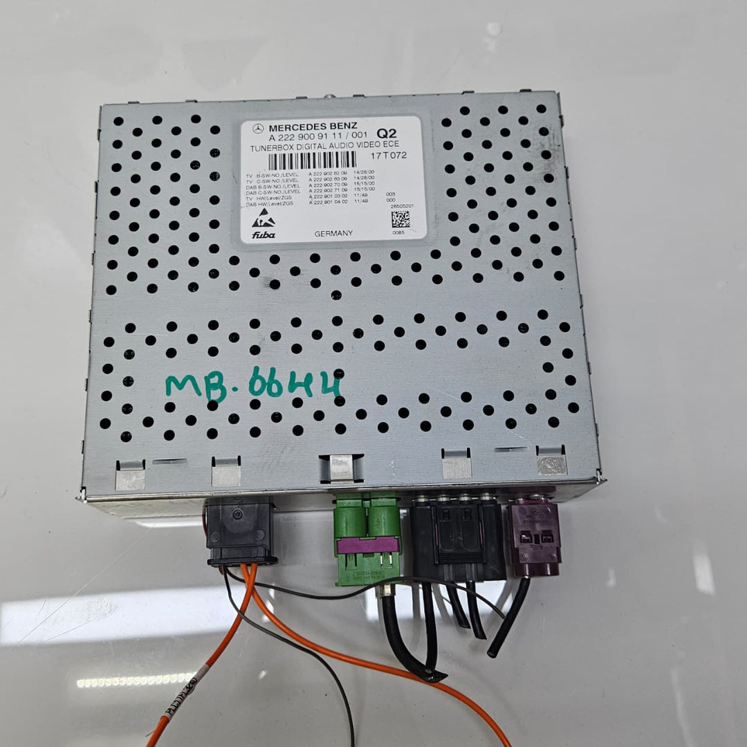 A2229009111-2018-2020 Mercedes-Benz S-Class TV Tuner Control Unit