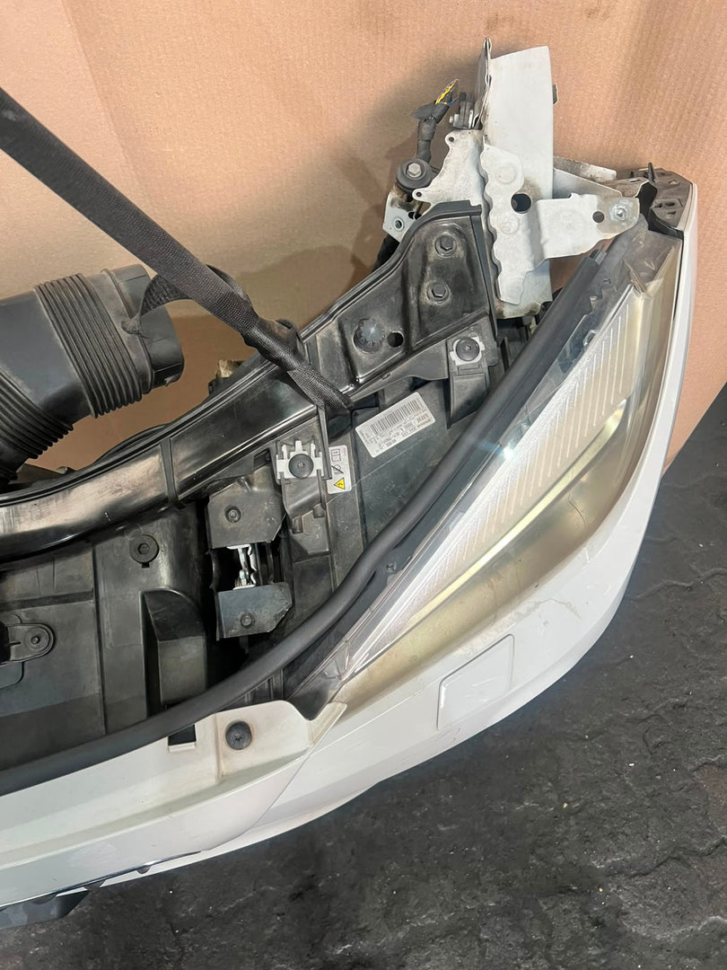 BMW X1 E84 LCI 2014 Nose Cut Bonnet Headlights Grille – Used OEM