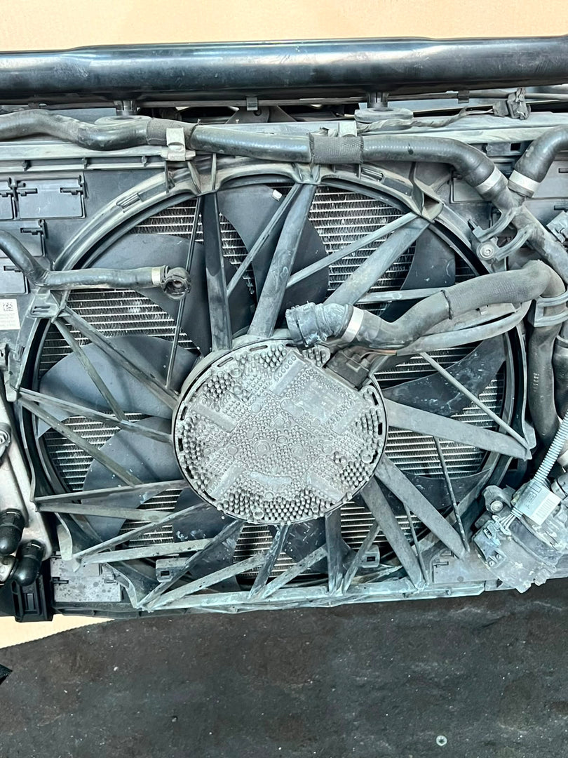 2010-2012 BMW F02 740Li Twin Turbo V8 Nose Cut Bonnet Headlights Grille – Used OEM