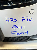 قم بتحميل الصورة إلى عارض الصور، BMW F10 2011 530i WHITE COMPLETE NOSE CUT FRONT BUMPER XENON DYNAMIC HEADLIGHTS GRILLE OEM USED